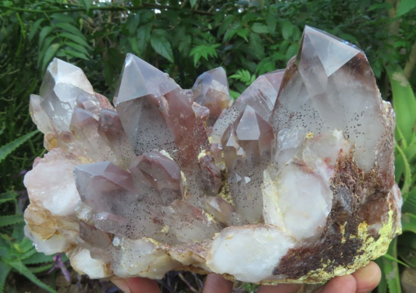 Statement Crystals